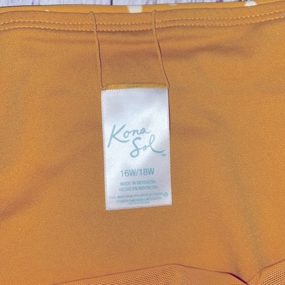 Kona Sol mustard polka dot swimsuit size 16/18W - Picture 6 of 8